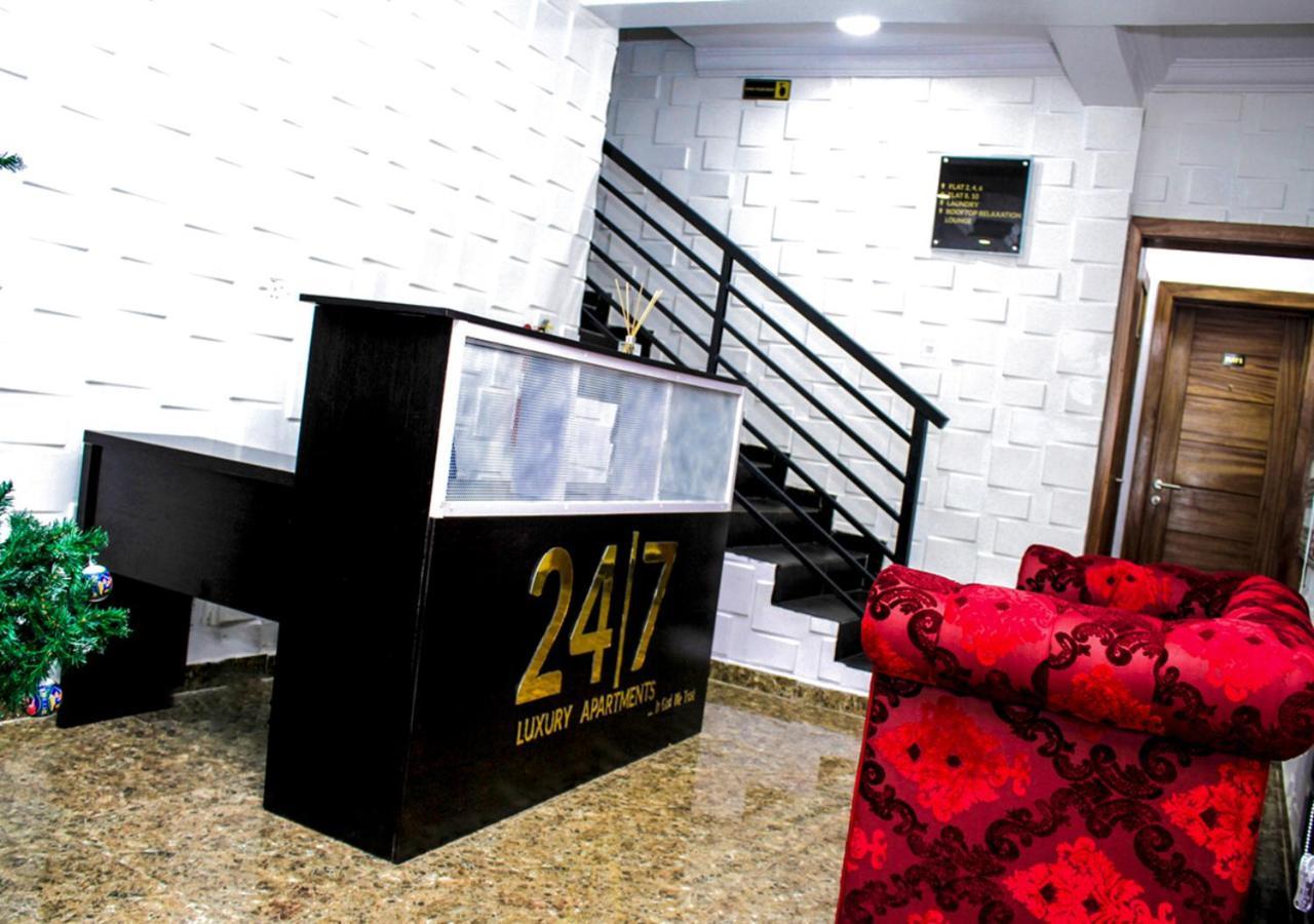 24/7 Luxury Apartment Lagos Esterno foto