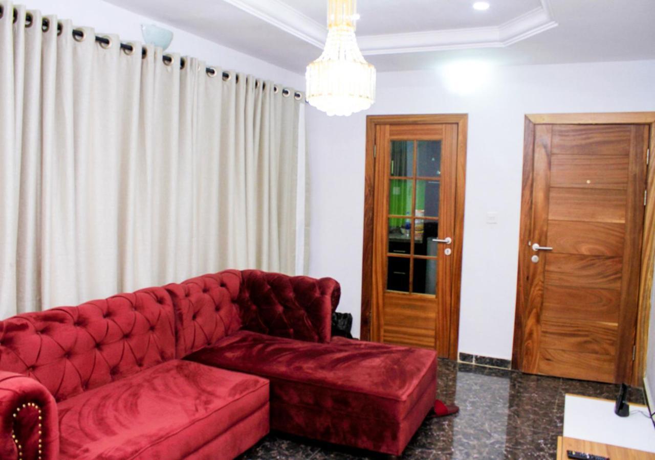 24/7 Luxury Apartment Lagos Esterno foto
