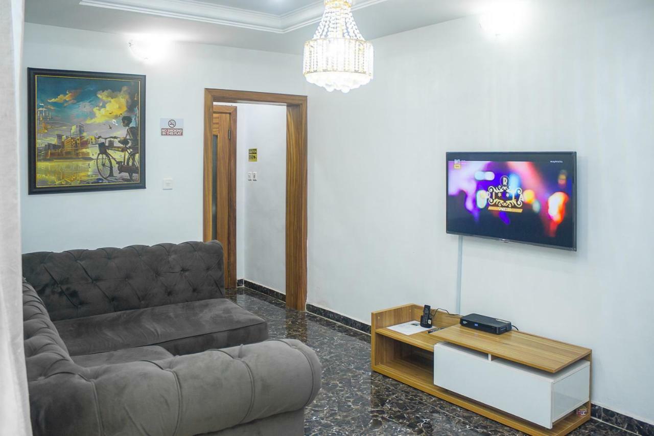 24/7 Luxury Apartment Lagos Esterno foto